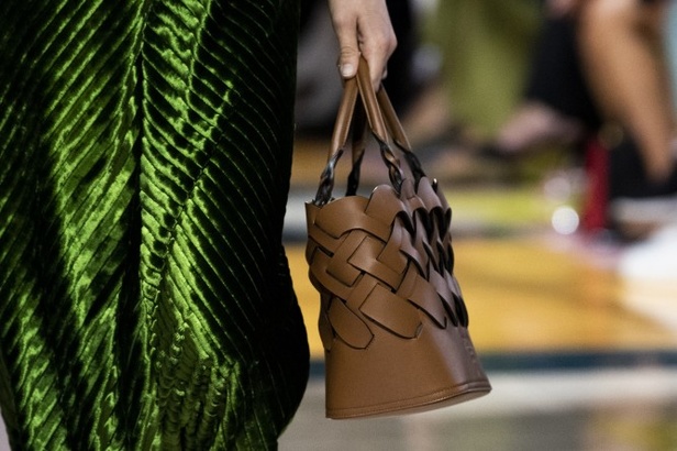 اسبوع الموضة في ميلان 2019 مجموعة PRADA لربيع وصيف 2020 