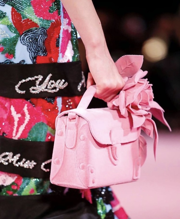 اسبوع الموضة في لندن 2019  مجموعة RICHARD QUINN للأزياء  لربيع وصيف 2020