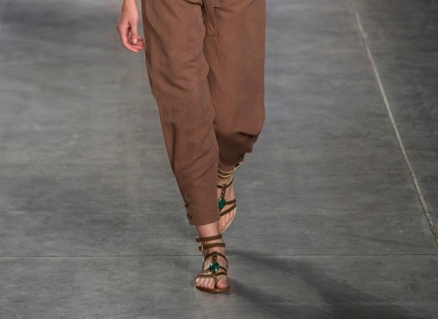 اسبوع الموضة في ميلان 2019 أزياء ALBERTA FERRETTI الفاخرة لربيع وصيف 2020