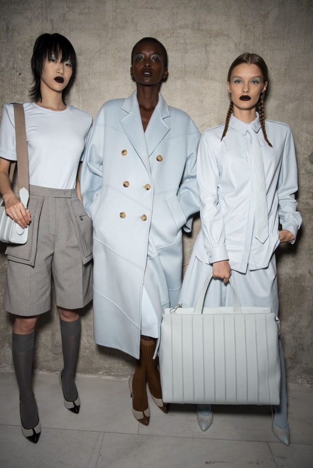 اسبوع الموضة في ميلان 2019 مجموعة MAX MARA للالبسة الجاهزة في ميلان لربيع وصيف 2020