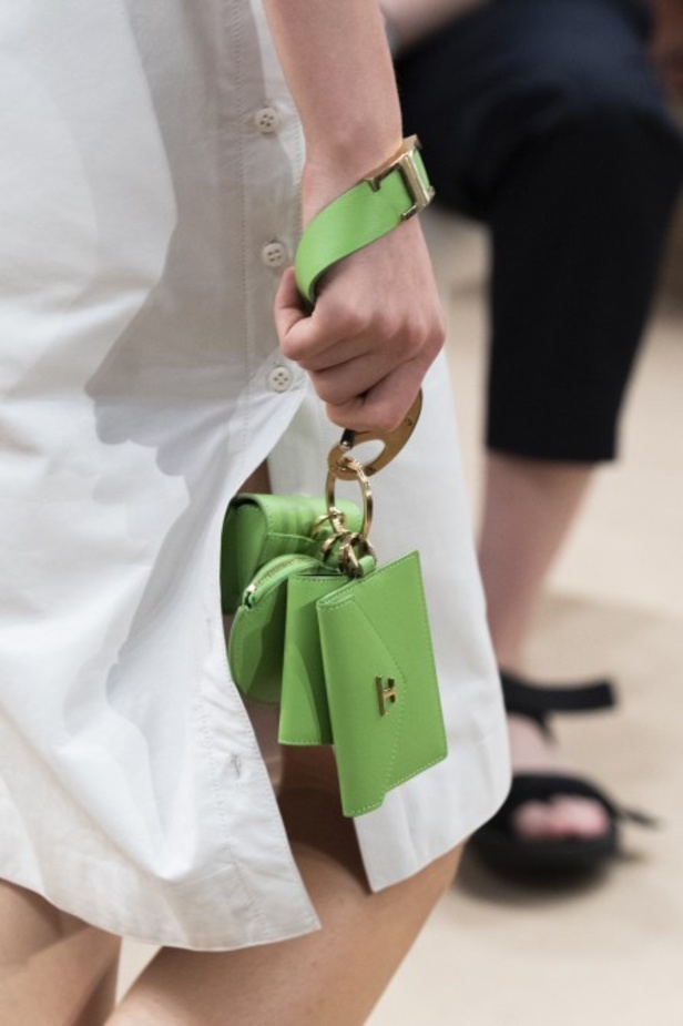 اسبوع الموضة في ميلان 2019 احذية TODS الفاخرة لربيع وصيف 2020