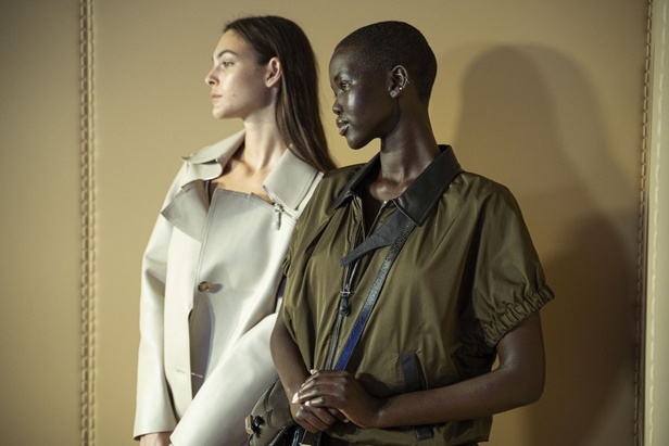 اسبوع الموضة في ميلان 2019 احذية TODS الفاخرة لربيع وصيف 2020