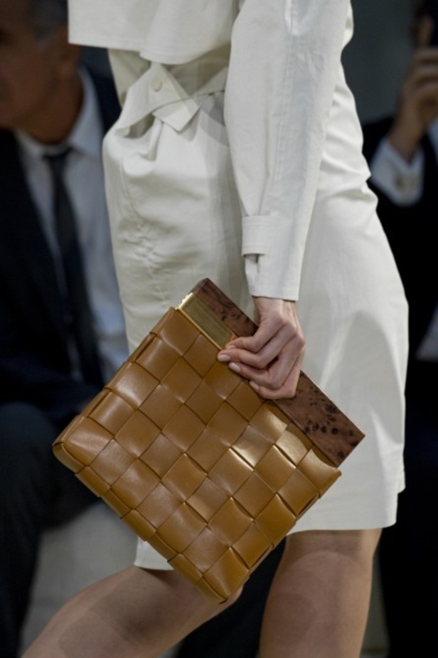 حرفية وإبداع في مجموعة Bottega Veneta لربيع وصيف 2020