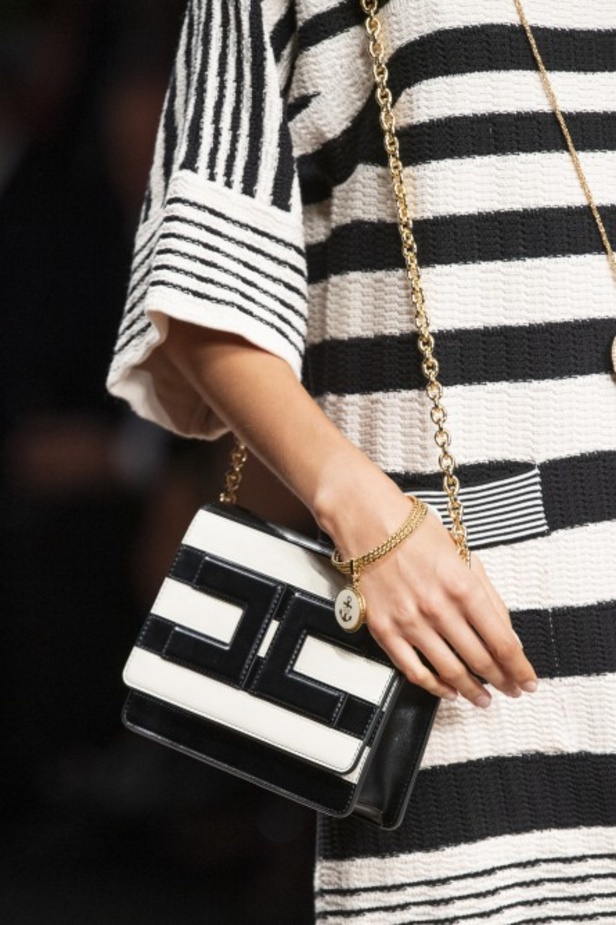 سافري الى عالم الرحلات البحرية مع مجموعة Elisabetta Franchi لربيع وصيف 2020