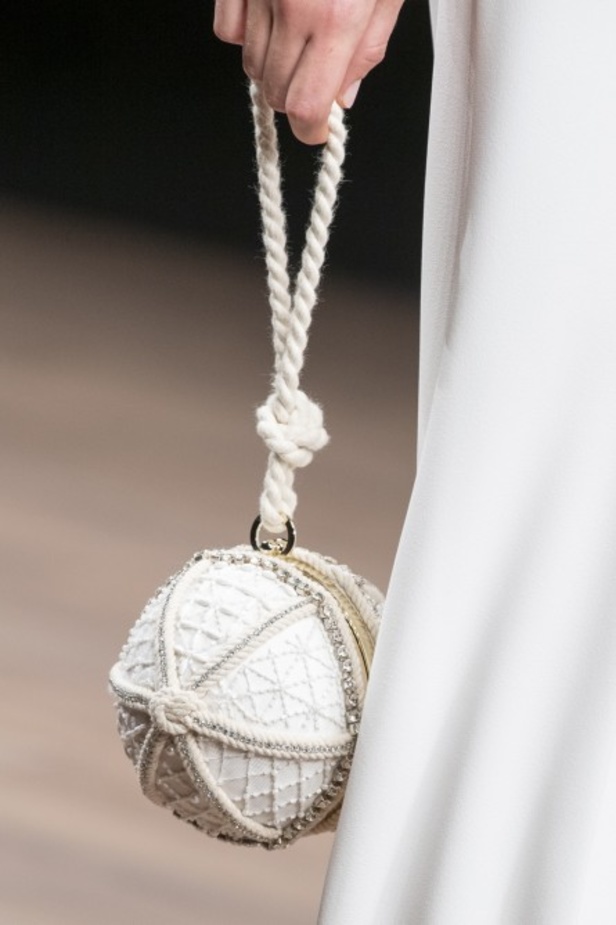 سافري الى عالم الرحلات البحرية مع مجموعة Elisabetta Franchi لربيع وصيف 2020