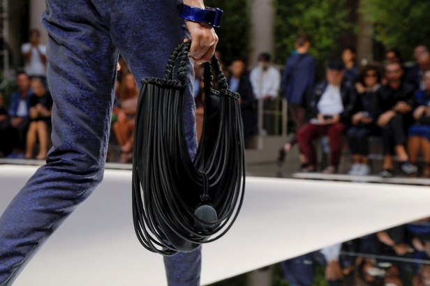 اسبوع الموضة في ميلان 2019 مجموعة GIORGIO ARMANI لربيع وصيف 2020