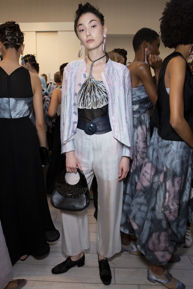 اسبوع الموضة في ميلان 2019 مجموعة GIORGIO ARMANI لربيع وصيف 2020