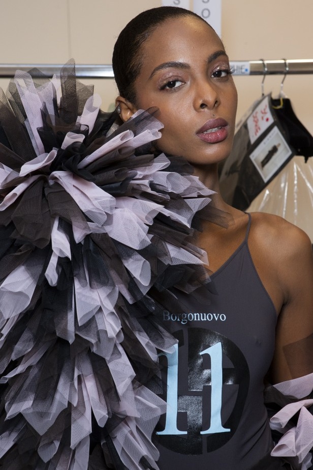 اسبوع الموضة في ميلان 2019 مجموعة GIORGIO ARMANI لربيع وصيف 2020