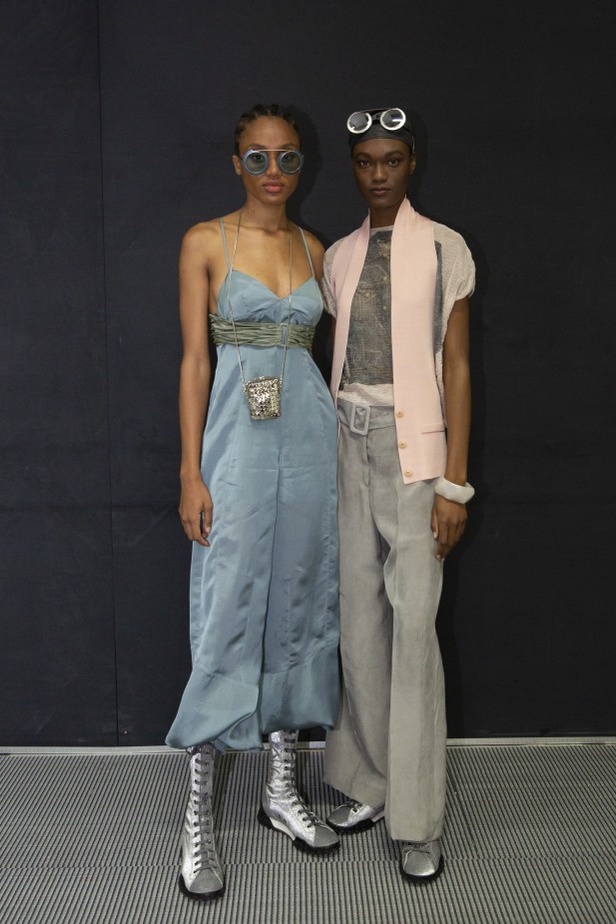 اسبوع الموضة في ميلان 2019 عرض أزياء Emporio Armani لربيع وصيف 2020 من ميلان