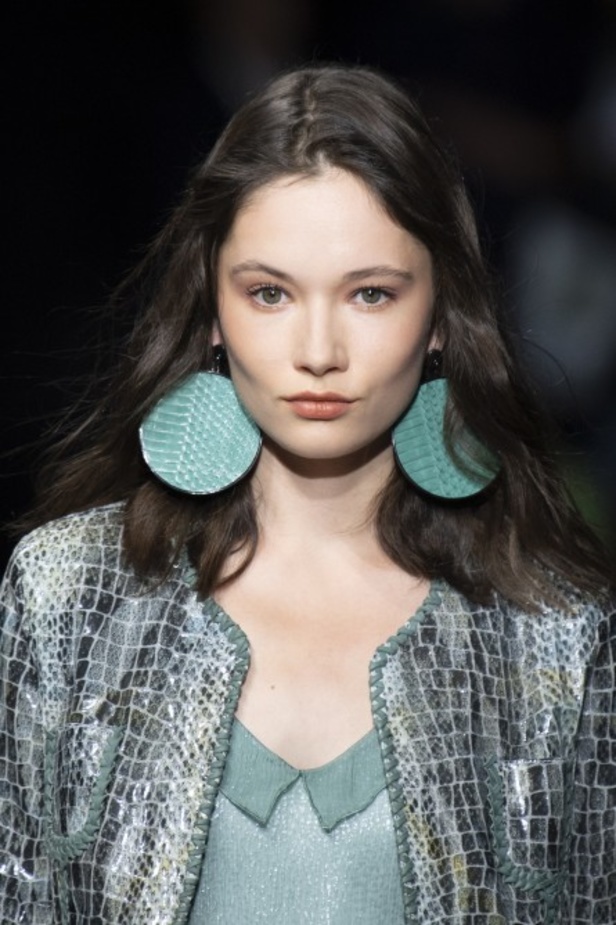 اسبوع الموضة في ميلان 2019 عرض أزياء Emporio Armani لربيع وصيف 2020 من ميلان