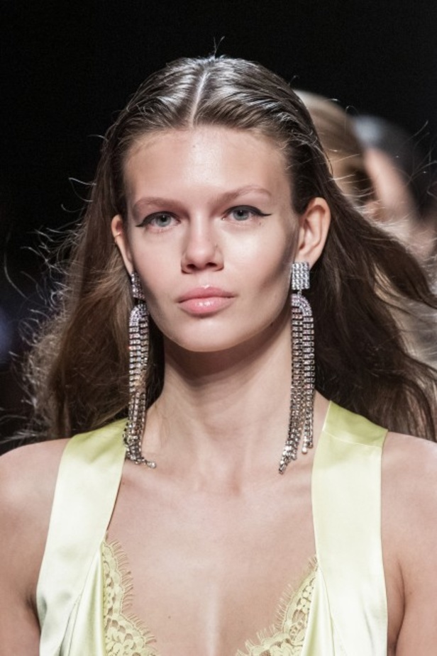 اسبوع الموضة في ميلان 2019 عرض أزياء  BLUMARINE لربيع وصيف 2020