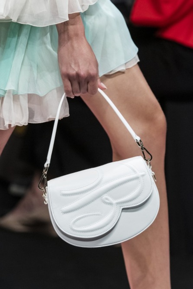 اسبوع الموضة في ميلان 2019 عرض أزياء  BLUMARINE لربيع وصيف 2020