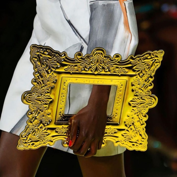 اسبوع الموضة في ميلان 2019  اخر صيحات MOSCHINO  لربيع وصيف 2020  