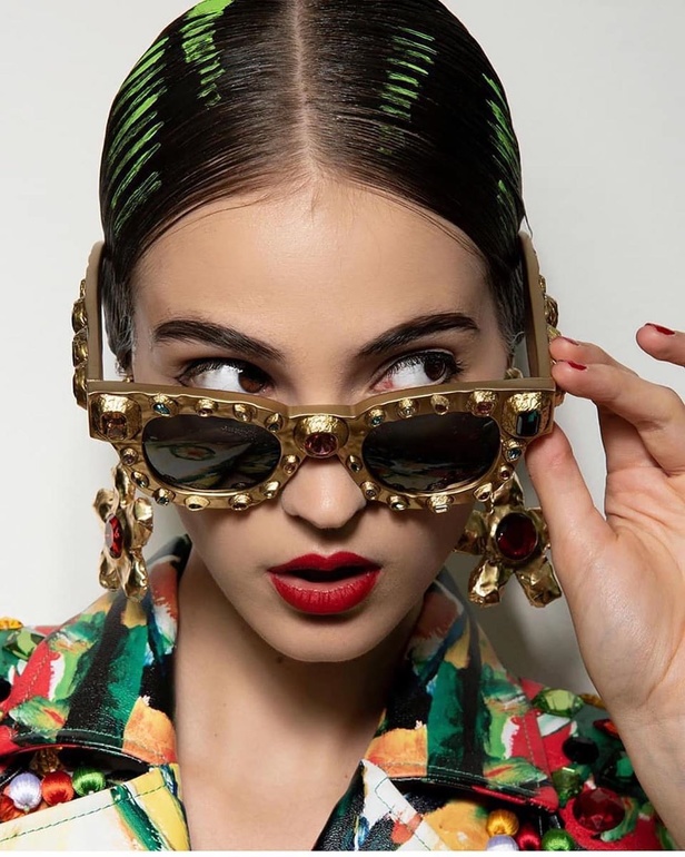 اسبوع الموضة في ميلان 2019  اخر صيحات MOSCHINO  لربيع وصيف 2020  