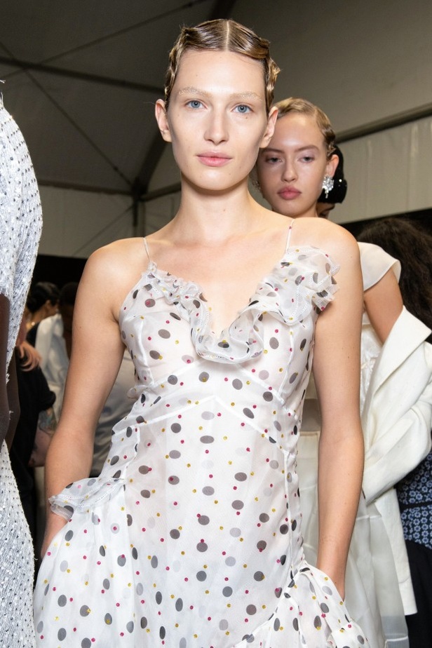 اسبوع الموضة في ميلان 2019 عرض أزياء ERMANNO SCERVINO لربيع وصيف 2020