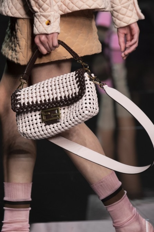 اسبوع الموضة في ميلان 2019 أزياء FENDI  الفاخرة  من ميلان لربيع وصيف 2020