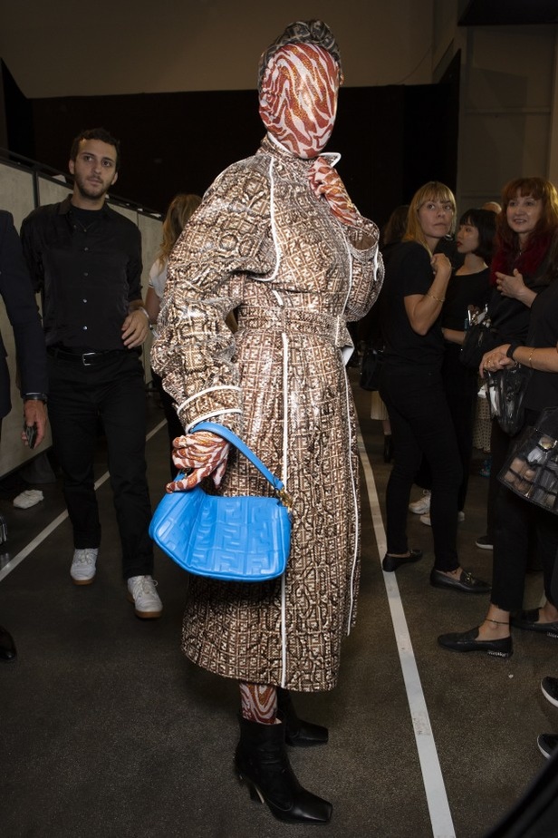 اسبوع الموضة في ميلان 2019 أزياء FENDI  الفاخرة  من ميلان لربيع وصيف 2020