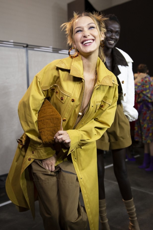 اسبوع الموضة في ميلان 2019 أزياء FENDI  الفاخرة  من ميلان لربيع وصيف 2020