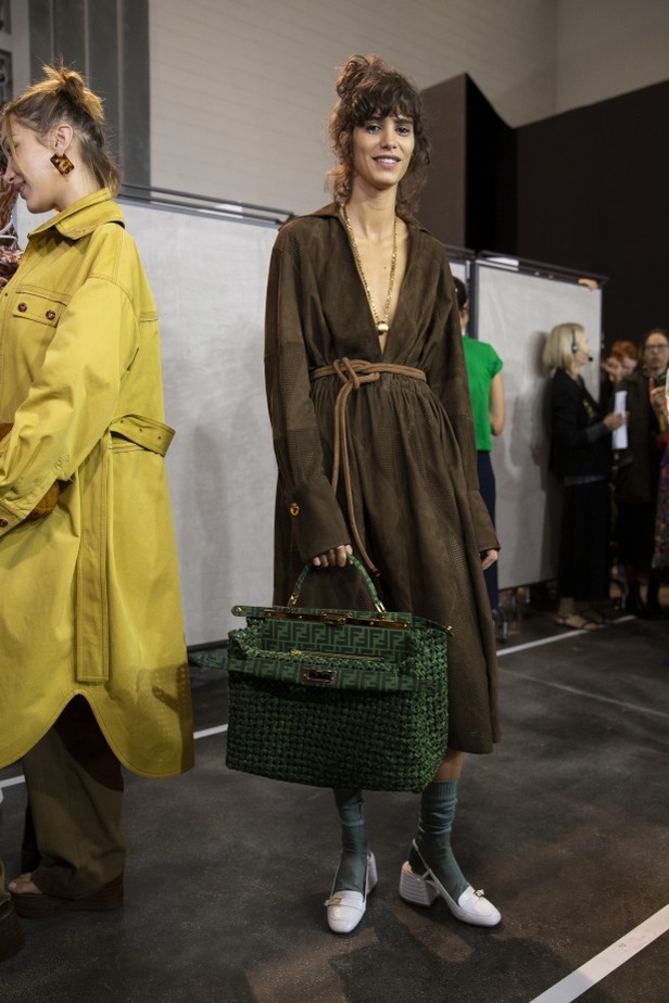 اسبوع الموضة في ميلان 2019 أزياء FENDI  الفاخرة  من ميلان لربيع وصيف 2020