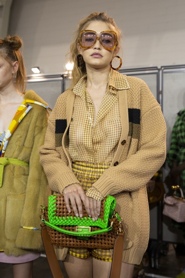 اسبوع الموضة في ميلان 2019 أزياء FENDI  الفاخرة  من ميلان لربيع وصيف 2020