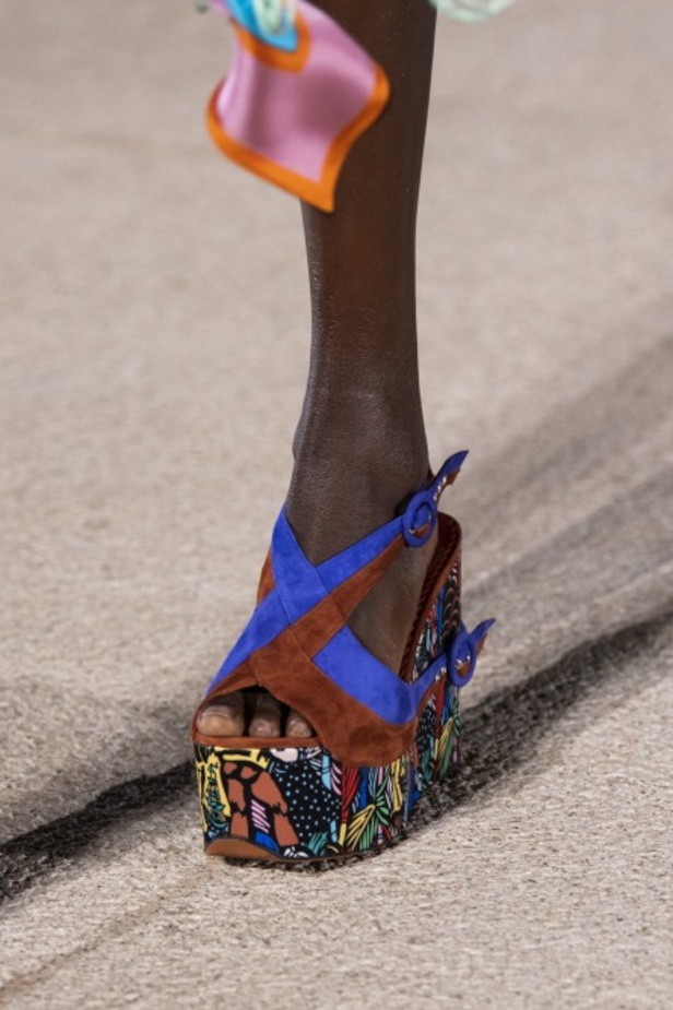 اسبوع الموضة في ميلان 2019 عرض أزياء MISSONI لربيع وصيف 2020