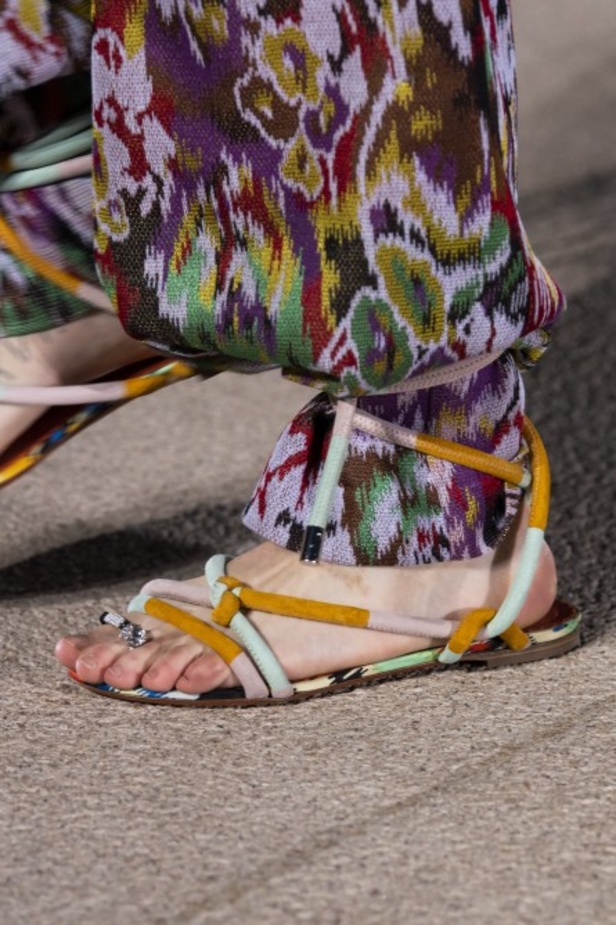 اسبوع الموضة في ميلان 2019 عرض أزياء MISSONI لربيع وصيف 2020