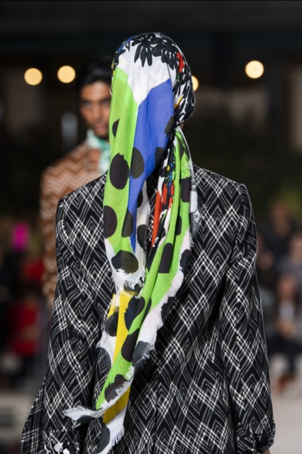 اسبوع الموضة في ميلان 2019 عرض أزياء MISSONI لربيع وصيف 2020