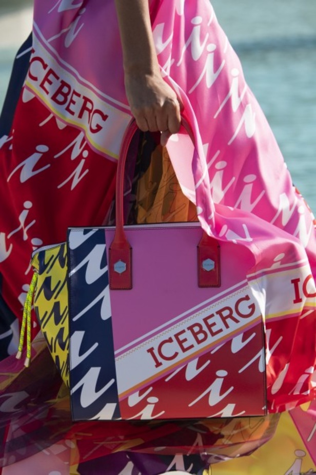 اسبوع الموضة في ميلان 2019 عرض أزياء ICEBERG لربيع وصيف 2020