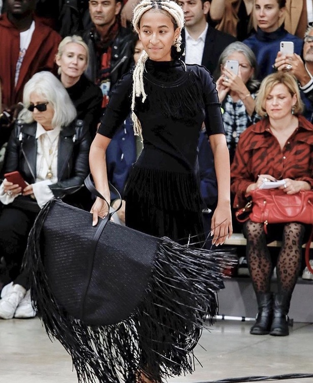 عرض مجموعة Issey Miyake ربيع وصيف 2020 