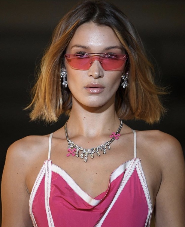 عرض مجموعة Off white بحس رياضي فاخر 