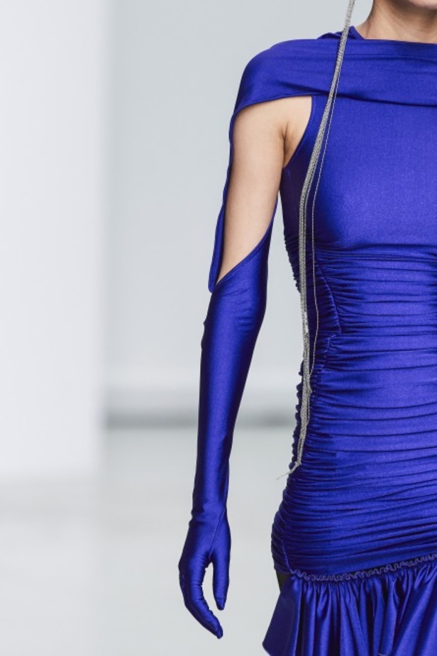 اسبوع الموضة في باريس 2019 عرض أزياء MUGLER لربيع وصيف 2020