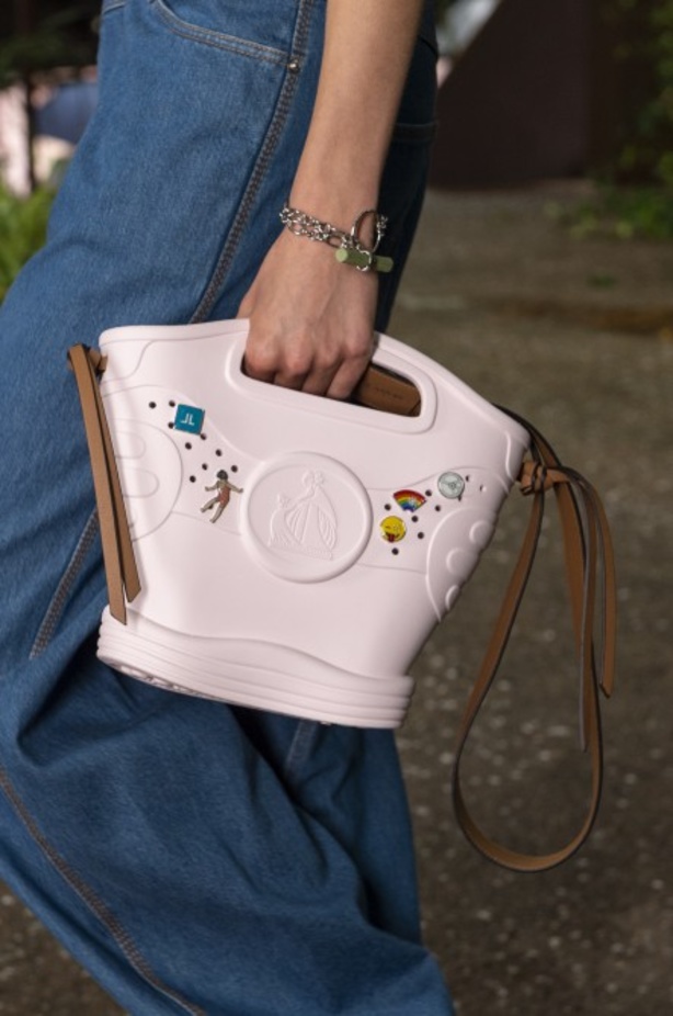 اسبوع الموضة في باريس 2019 عرض أزياء LANVIN لربيع وصيف 2020