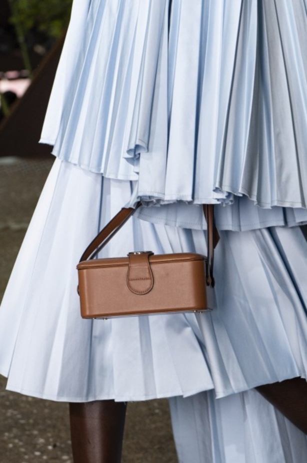 اسبوع الموضة في باريس 2019 عرض أزياء LANVIN لربيع وصيف 2020