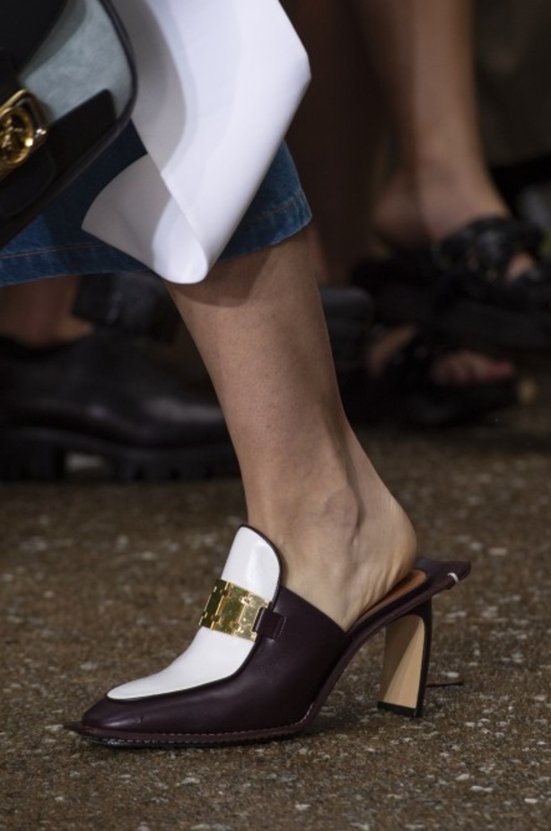 اسبوع الموضة في باريس 2019 عرض أزياء LANVIN لربيع وصيف 2020