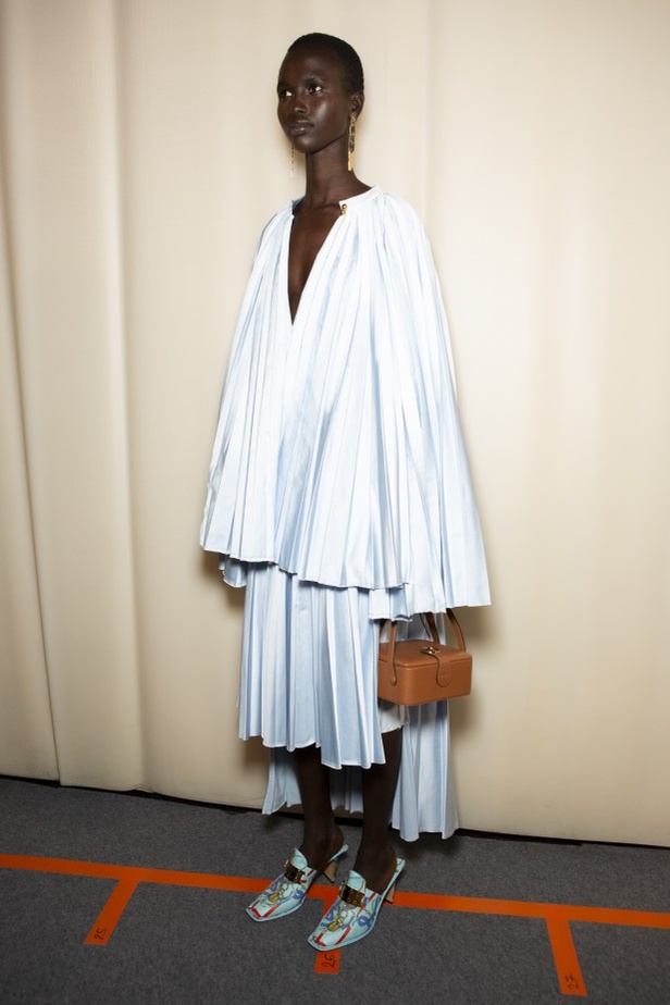 اسبوع الموضة في باريس 2019 عرض أزياء LANVIN لربيع وصيف 2020