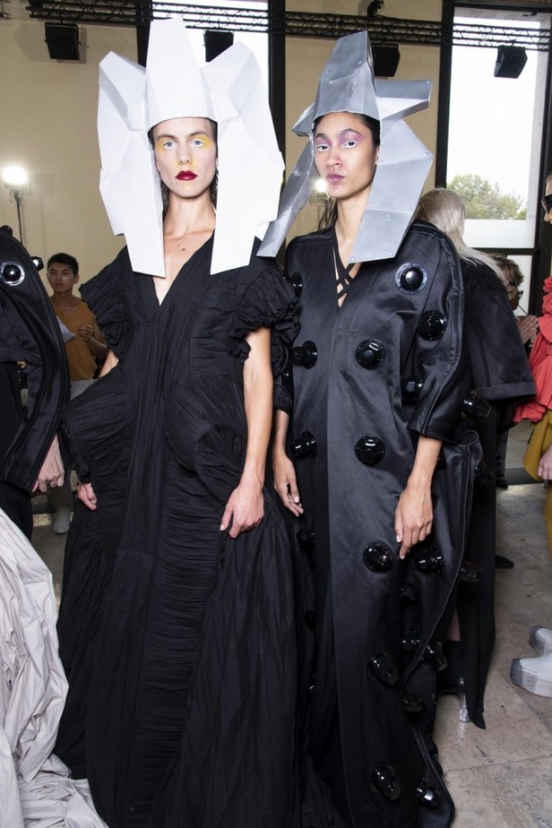 اسبوع الموضة في باريس 2019 مجموعة RICK OWENS لربيع وصيف 2020