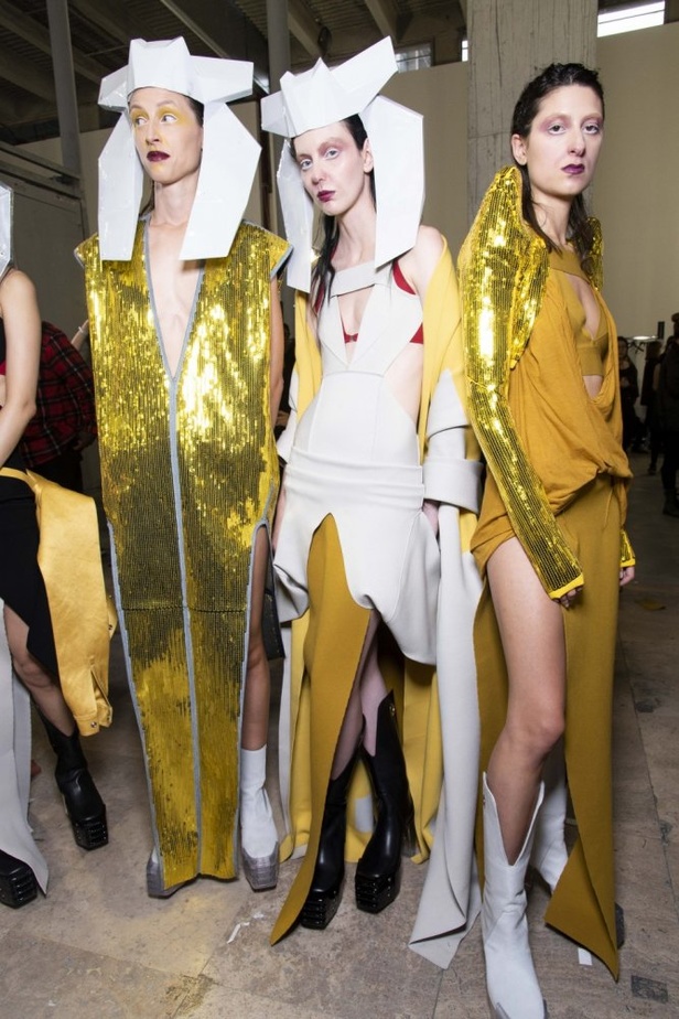 اسبوع الموضة في باريس 2019 مجموعة RICK OWENS لربيع وصيف 2020