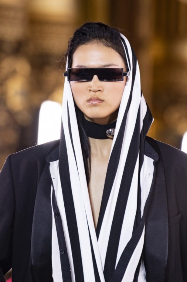 اسبوع الموضة في باريس 2019 ازياء BALMAIN الجاهزة لربيع وصيف 2020