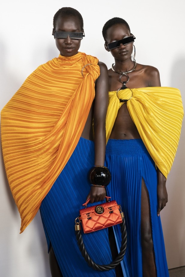 اسبوع الموضة في باريس 2019 ازياء BALMAIN الجاهزة لربيع وصيف 2020