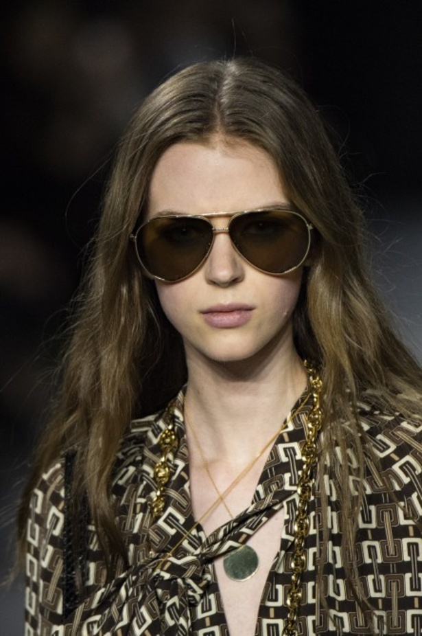 اسبوع الموضة في باريس 2019 أزياء  CELINE الفاخرة لربيع وصيف 2020