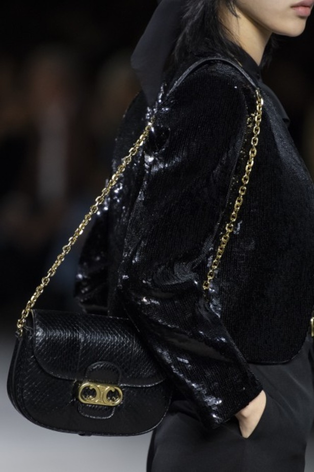 اسبوع الموضة في باريس 2019 أزياء  CELINE الفاخرة لربيع وصيف 2020