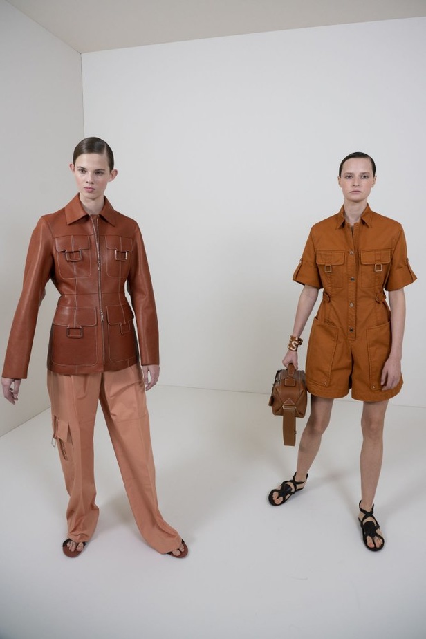 اسبوع الموضة في باريس 2019 مجموعة HERMES لربيع وصيف 2020