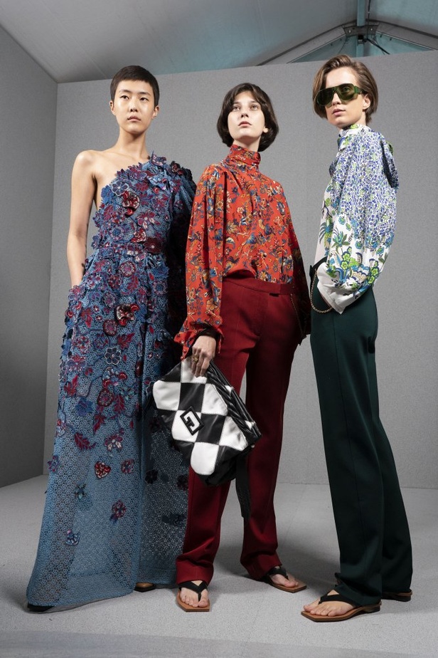 اسبوع الموضة في باريس 2019 مجموعة GIVENCHY لربيع وصيف 2020