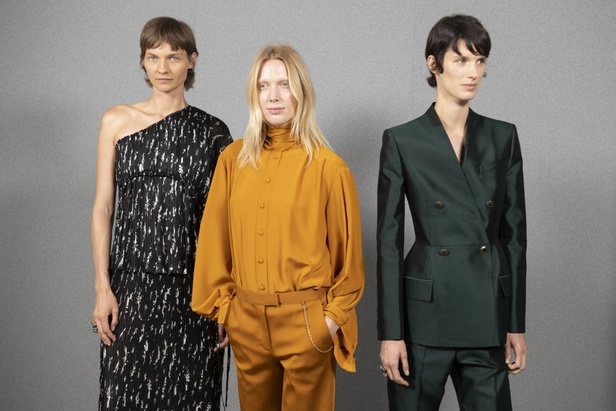 اسبوع الموضة في باريس 2019 مجموعة GIVENCHY لربيع وصيف 2020