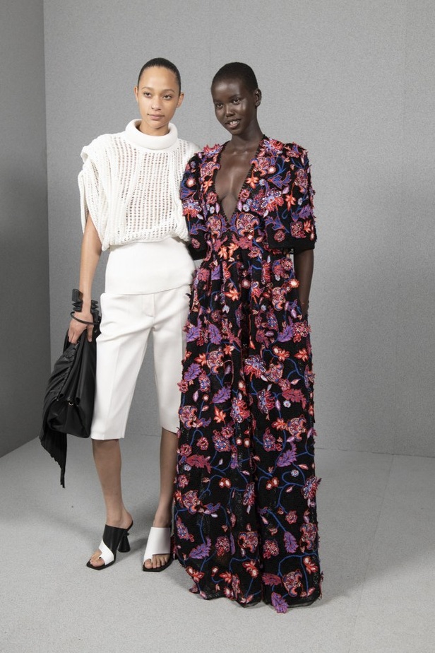 اسبوع الموضة في باريس 2019 مجموعة GIVENCHY لربيع وصيف 2020