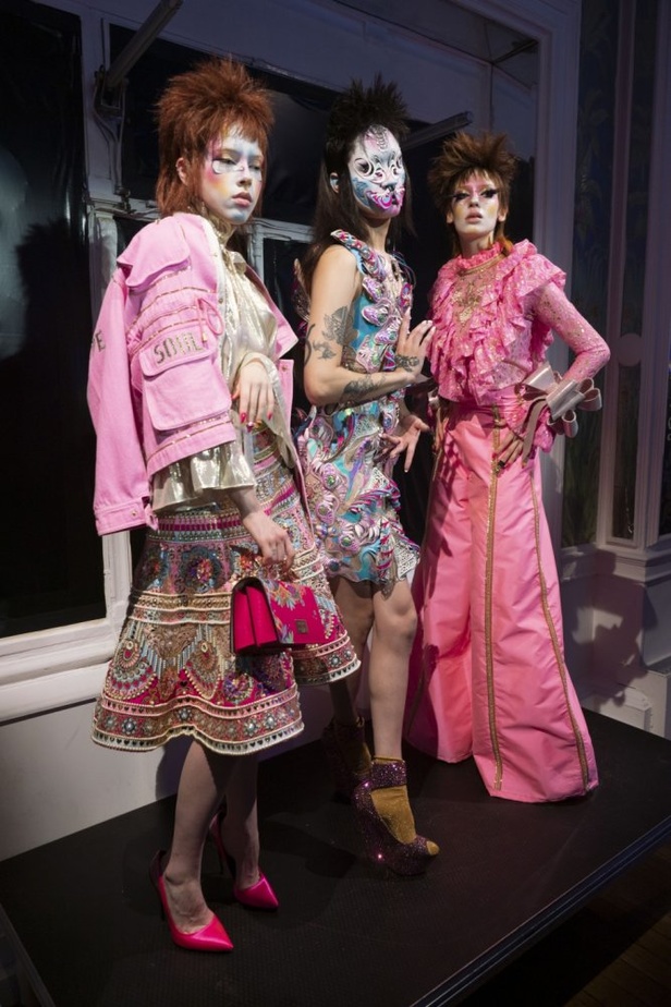 اسبوع الموضة في باريس 2019 مجموعة الالبسة الجاهزة من MANISH ARORA لربيع وصيف 2020