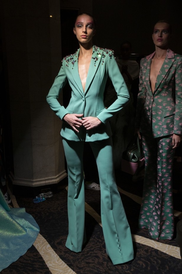 عرض أزياء كريستيان سيريانو لموسم ربيع وصيف 2020