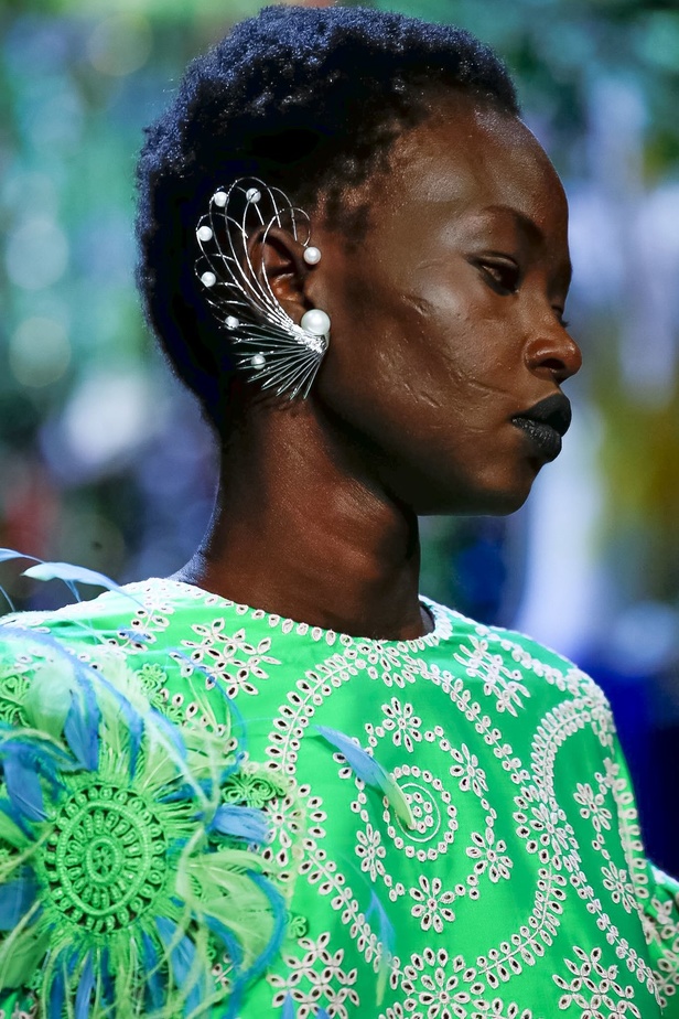  مجموعة Prabal Gurung ربيع صيف 2020