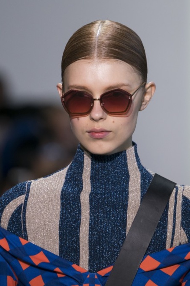 مجموعة Self Portrait للألبسة الجاهزة لخريف 2019