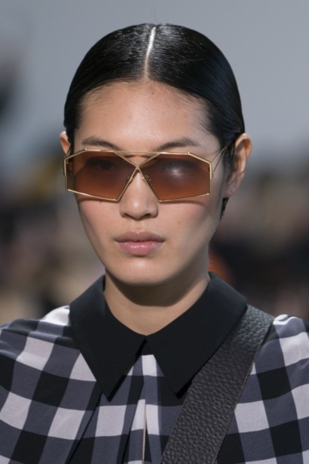 مجموعة Self Portrait للألبسة الجاهزة لخريف 2019